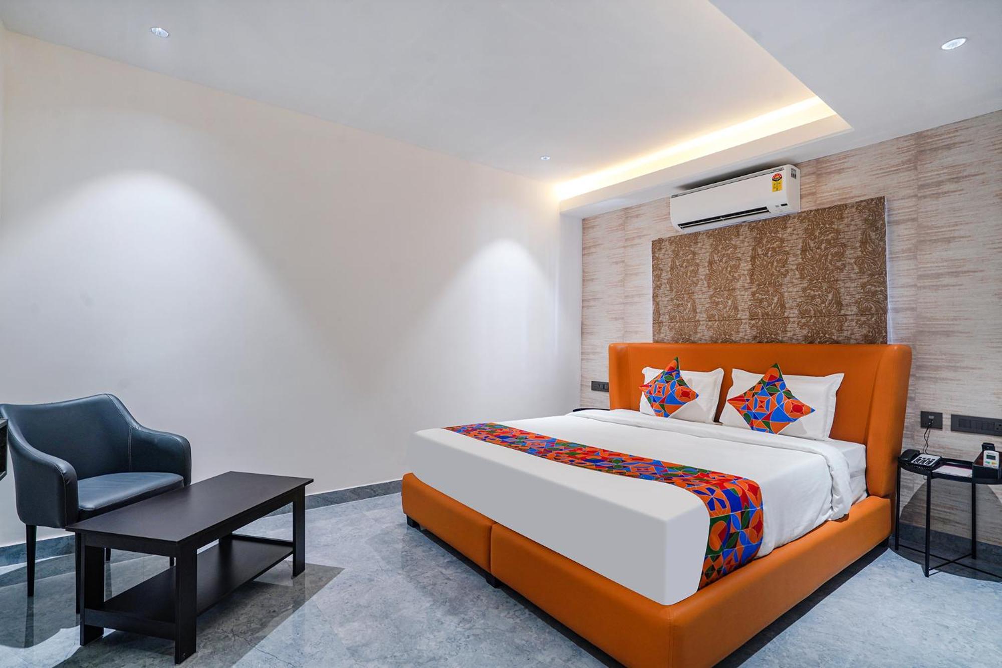 Fabhotel Prime Cloud 5 Studios Hyderabad Exterior foto